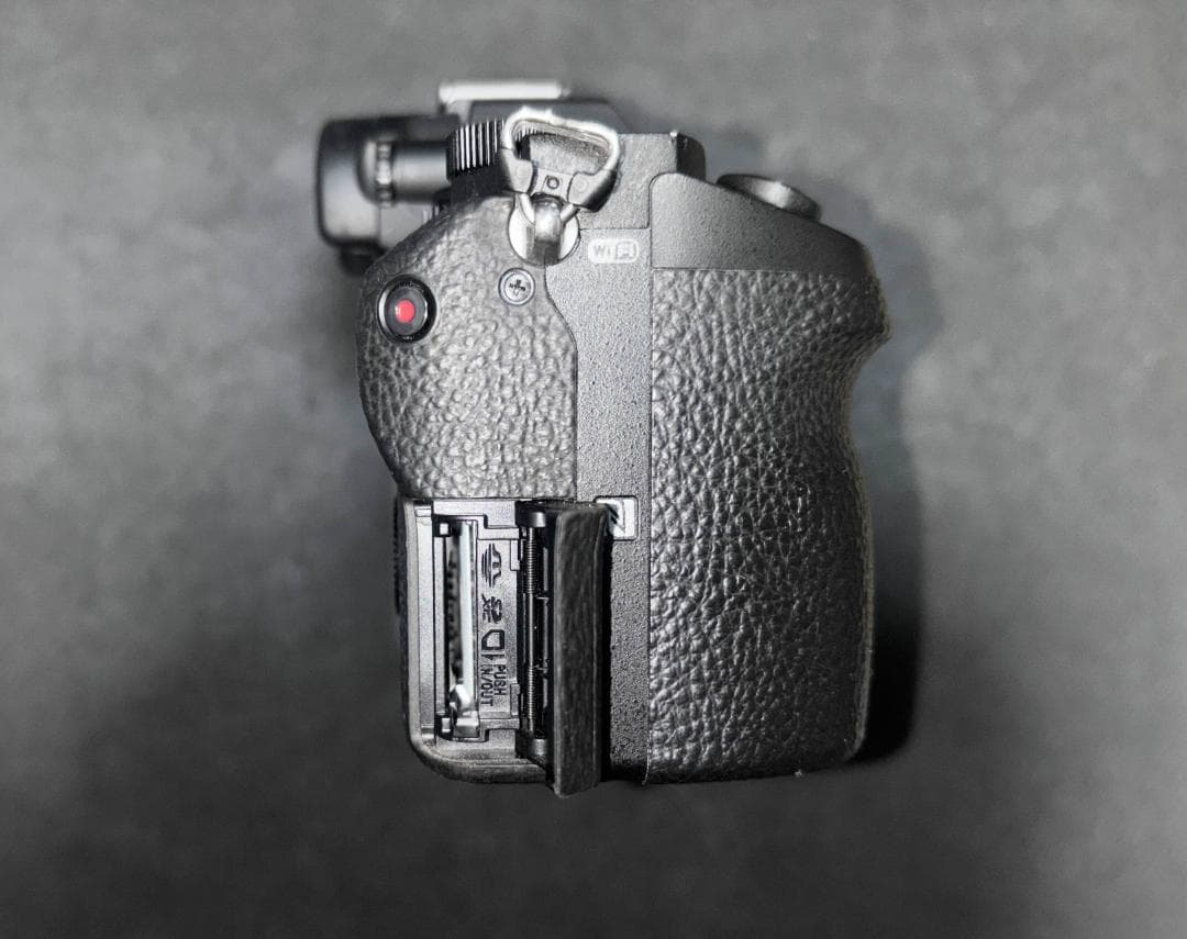 【液晶に傷あり】SONY α7II ILCE-7M2 ズームレンズキット+おまけ