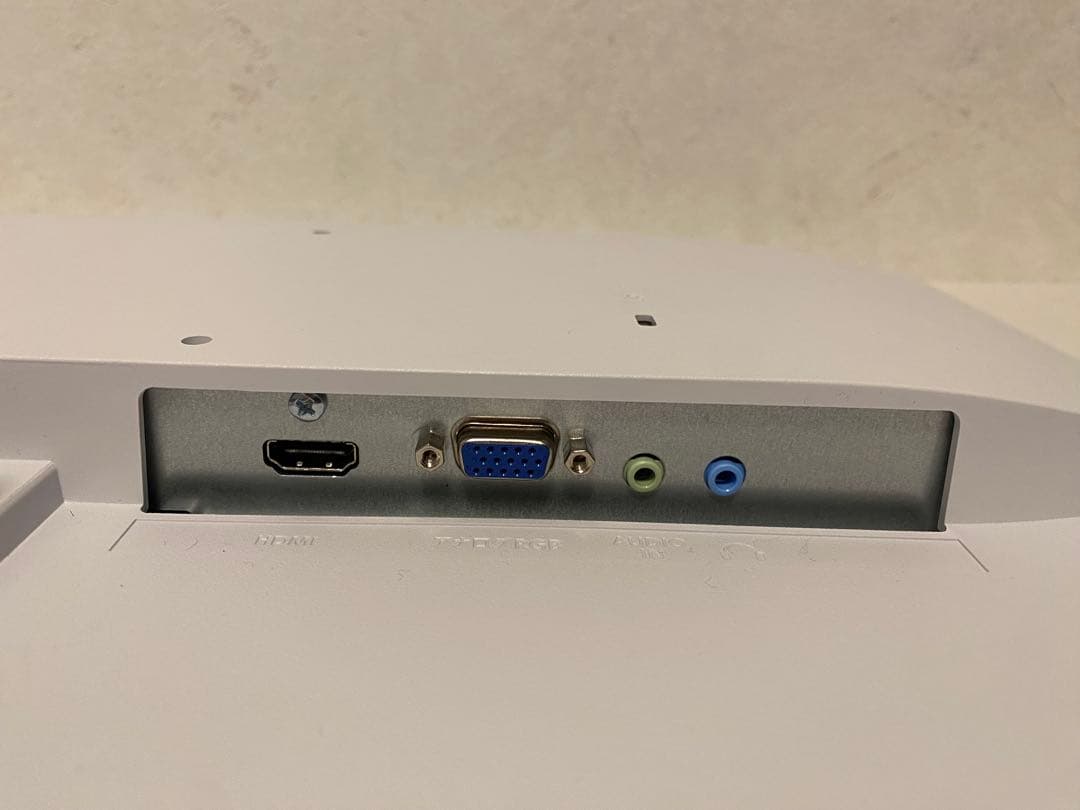 【稼働1週間のみ】 23.8型ワイド液晶ディスプレイ