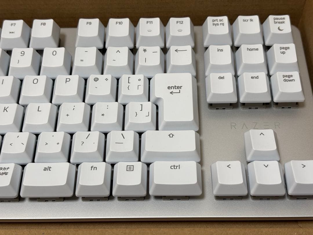 【美品】Razer BlackWidow Lite ホワイトゲーミングキーボード