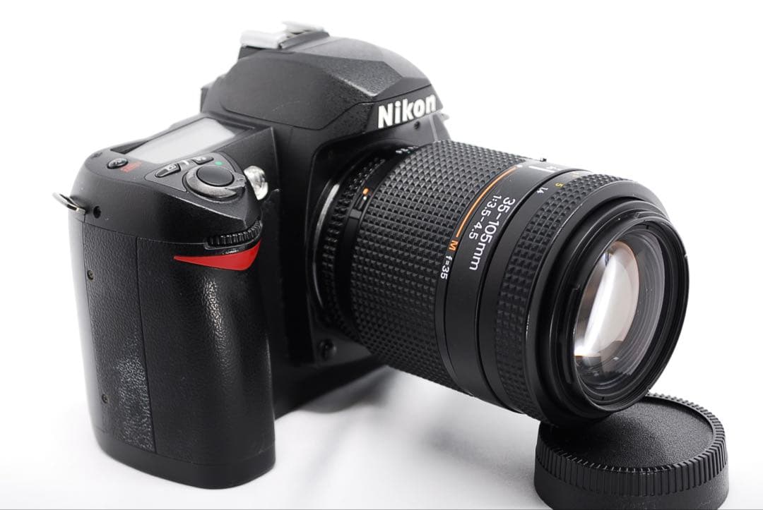 希少CCDセンサー搭載✨深みのある発色✨Nikon D70s✨一眼レフカメラ