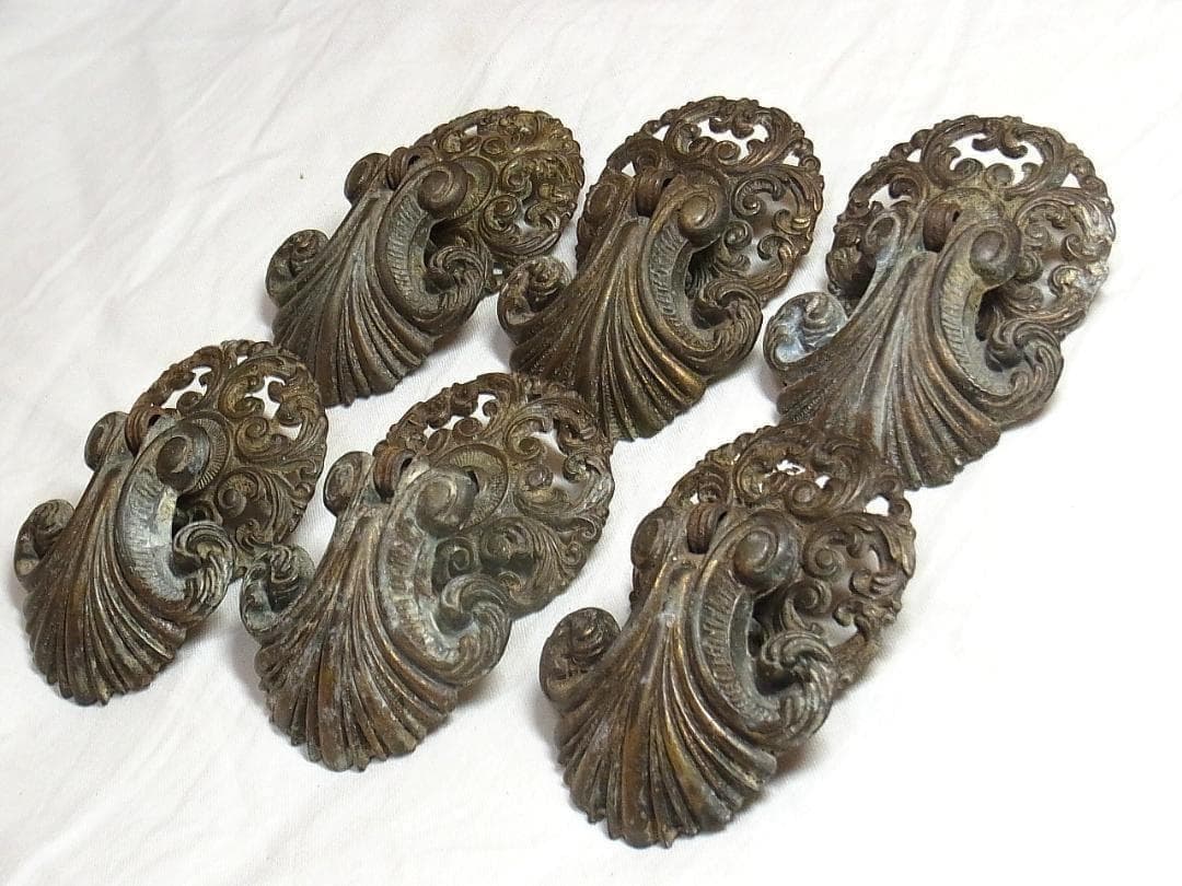 イギリス アンティーク家具用 引き手 6個 ヴィクトリアン様式 装飾金具 パーツ