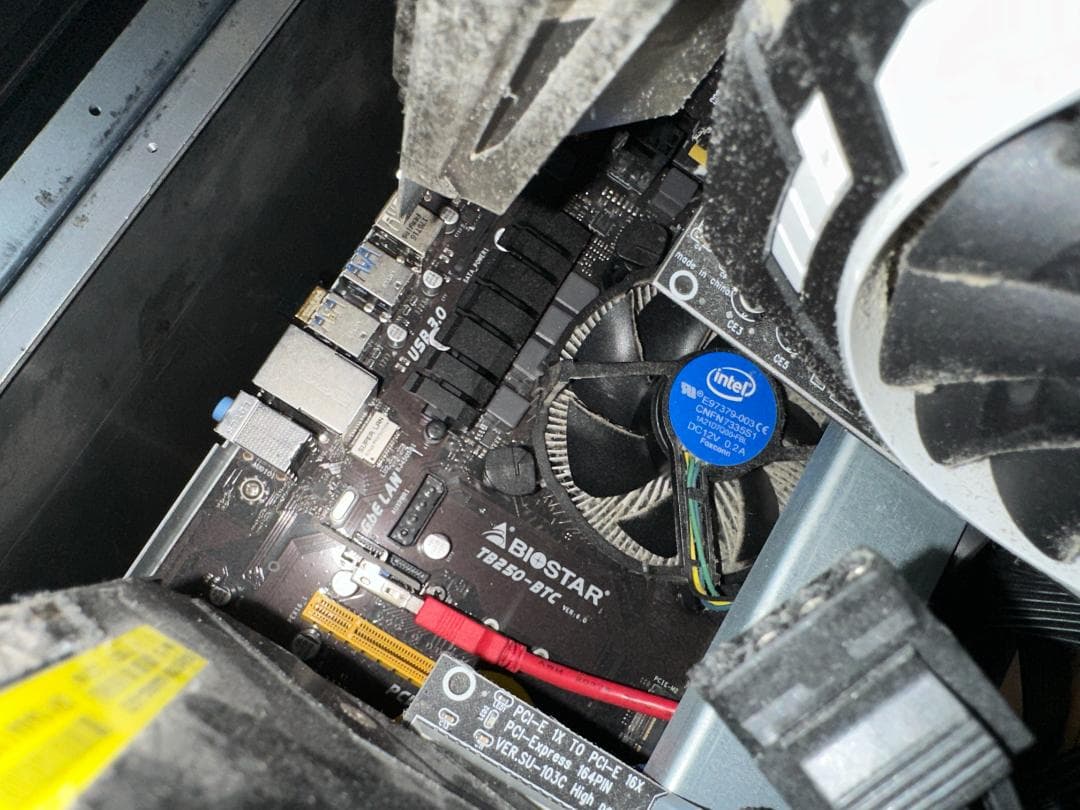 GTX1070 5点 マザー 電源 SSD ライザー5 ケーブル等 超サービス品