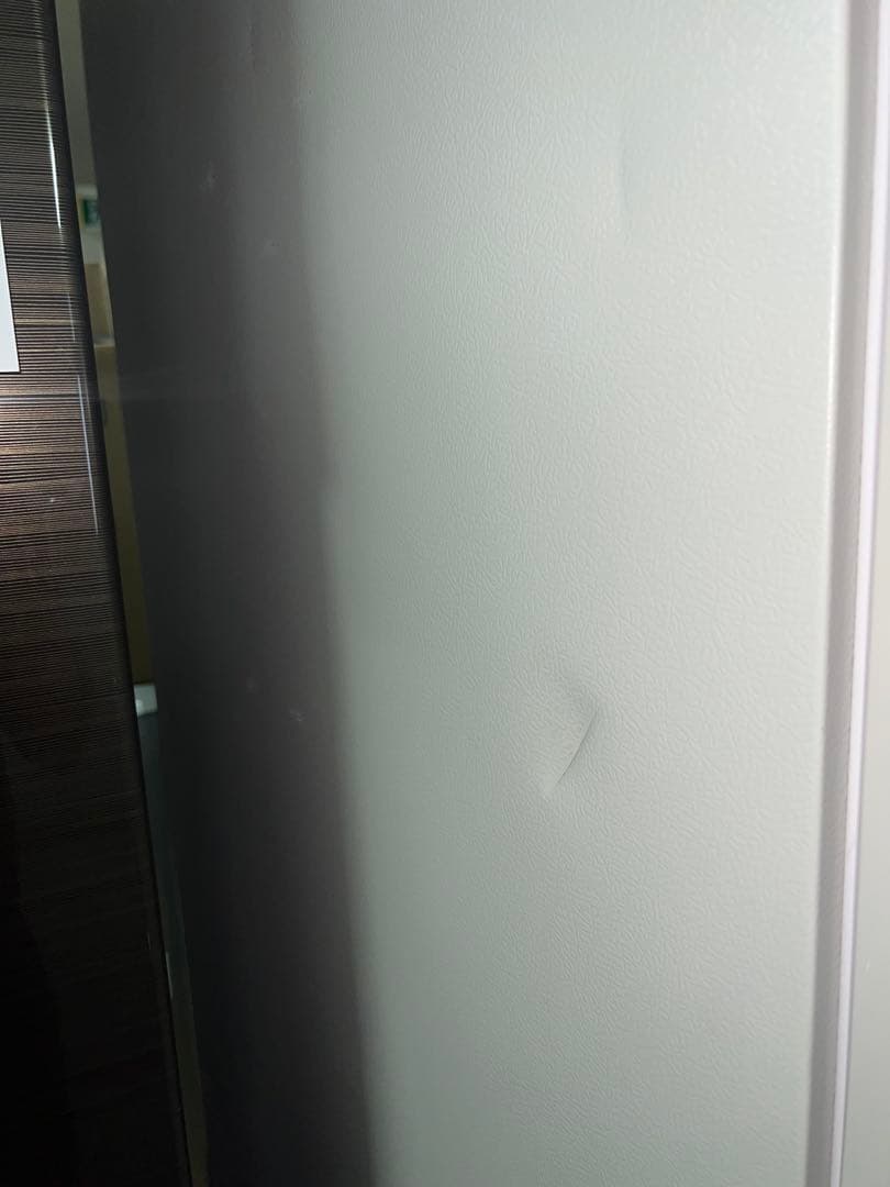 TOSHIBA 2022年製 6枚扉冷蔵庫　ガラストップ