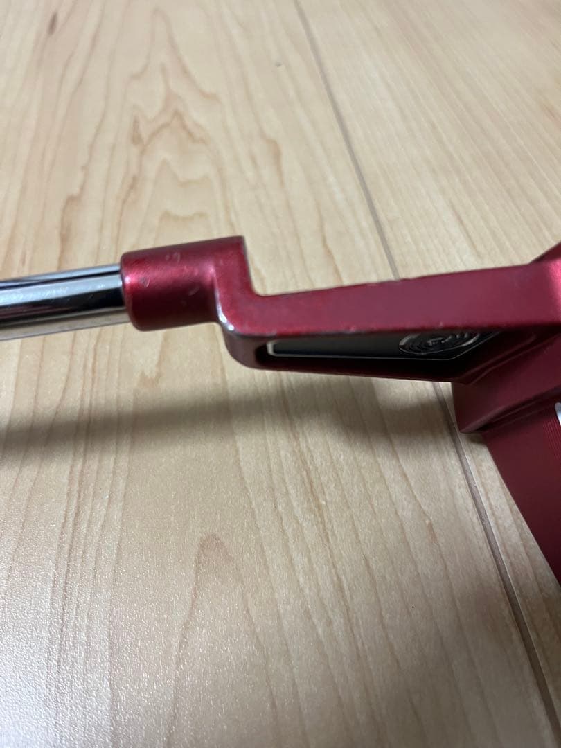 ODYSSEY TRI-BEAM パター レッド