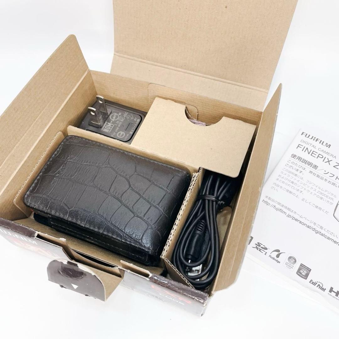 FUJIFILM FinePix Z900EXR レッド 赤 美品 箱 ケース付