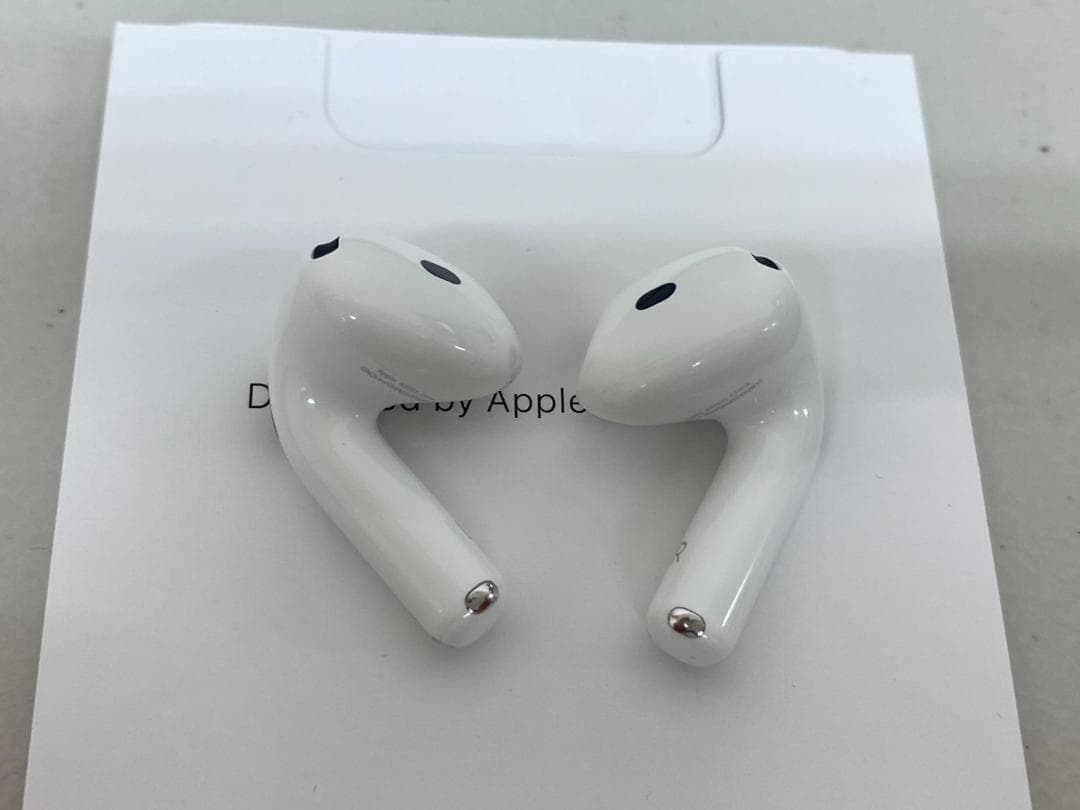 AirPods 4th Generation （第4世代） エアポッズ イヤホン