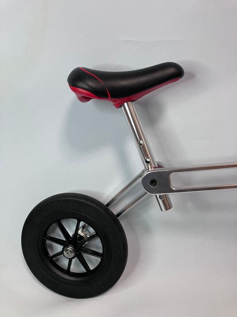 ≪美品≫XZONE キックバイク 2歳-5歳のペダルなし自転車 X-MINI 赤