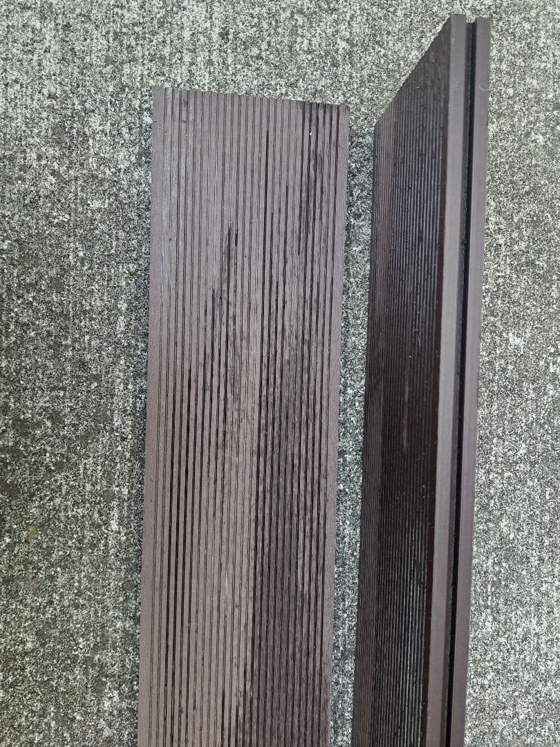 ウッドデッキ材　樹脂板　 溝付き ダークブラウン　10枚