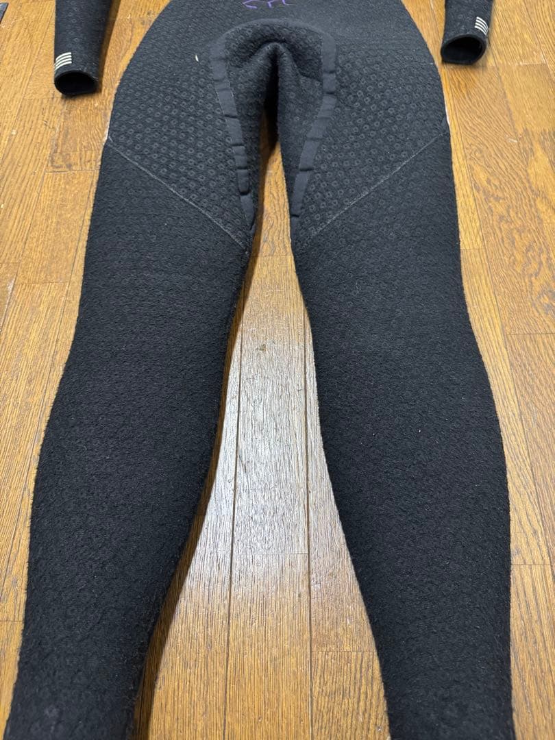 BILLABONG セミドライスーツ 膝パッド付き