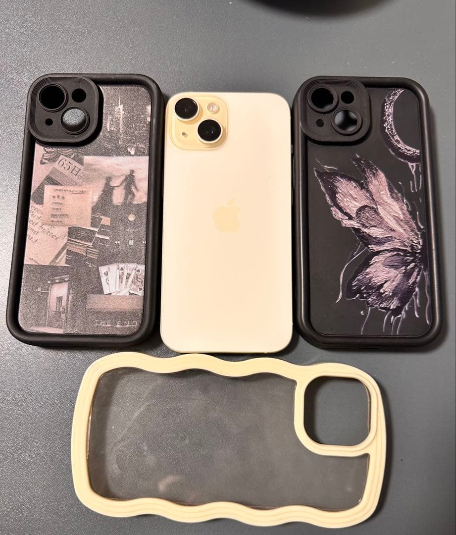 Apple iPhone 15 本体 3つのケース付き