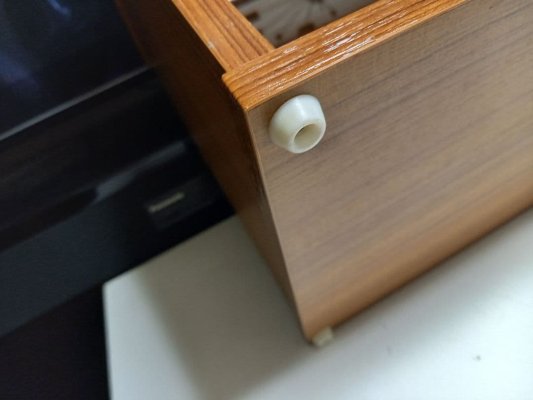 1970's ミッドセンチュリーモダン　ウッドショーケース　木製　ウォールラック