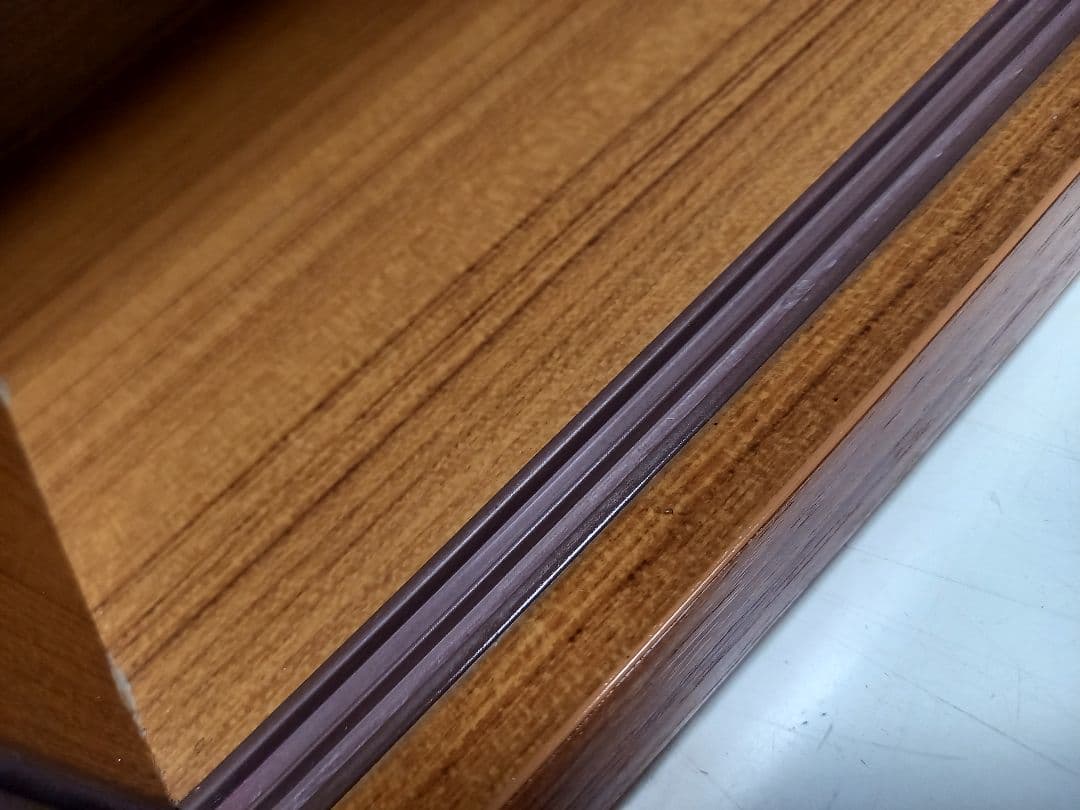 1970's ミッドセンチュリーモダン　ウッドショーケース　木製　ウォールラック