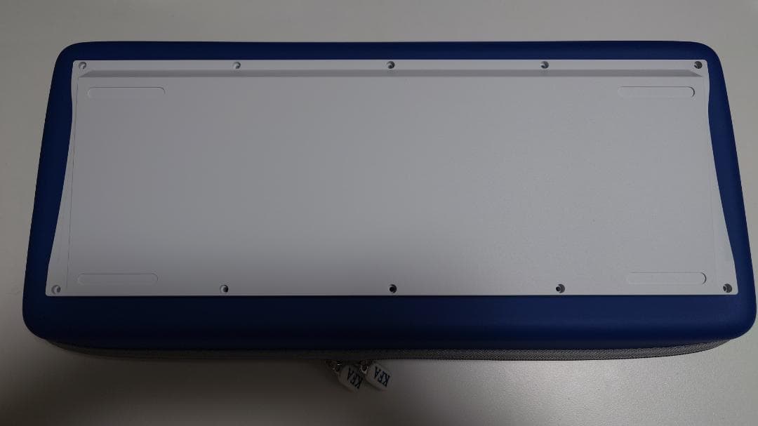 自作キーボード Freebird TKL White