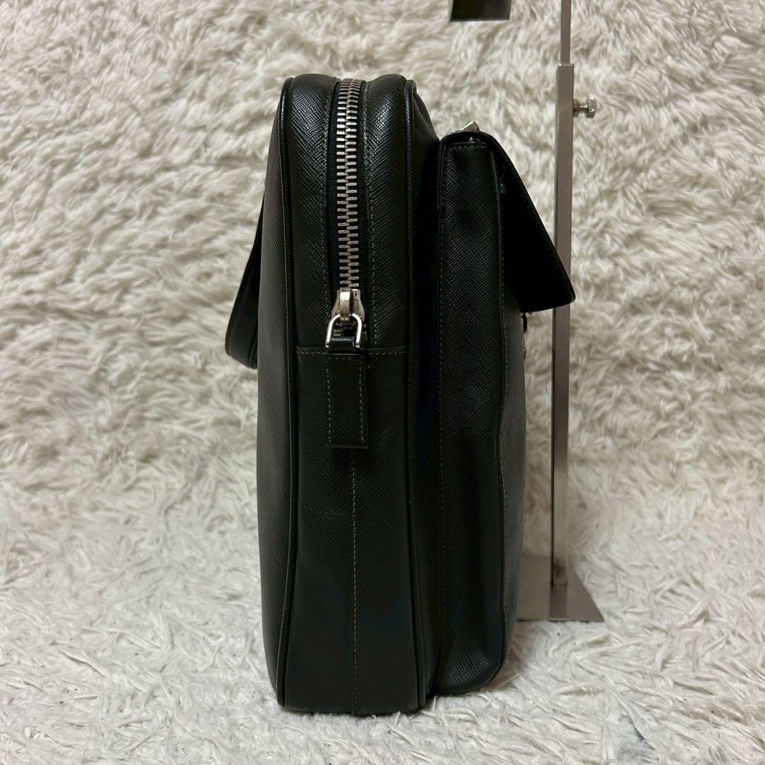 美品✨プラダ ブリーフケース サフィアーノ ビジネスバッグ ブラック