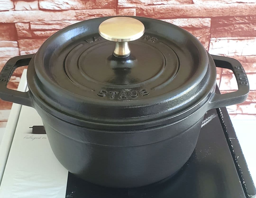 staub　ピコ・ココット ラウンド 16cm ストウブ