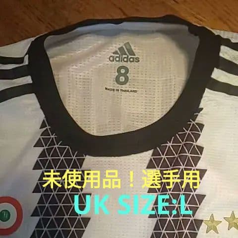 選手用ユベントスキエリーニ退団記念ユニ。