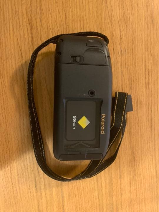 ポラロイドカメラ