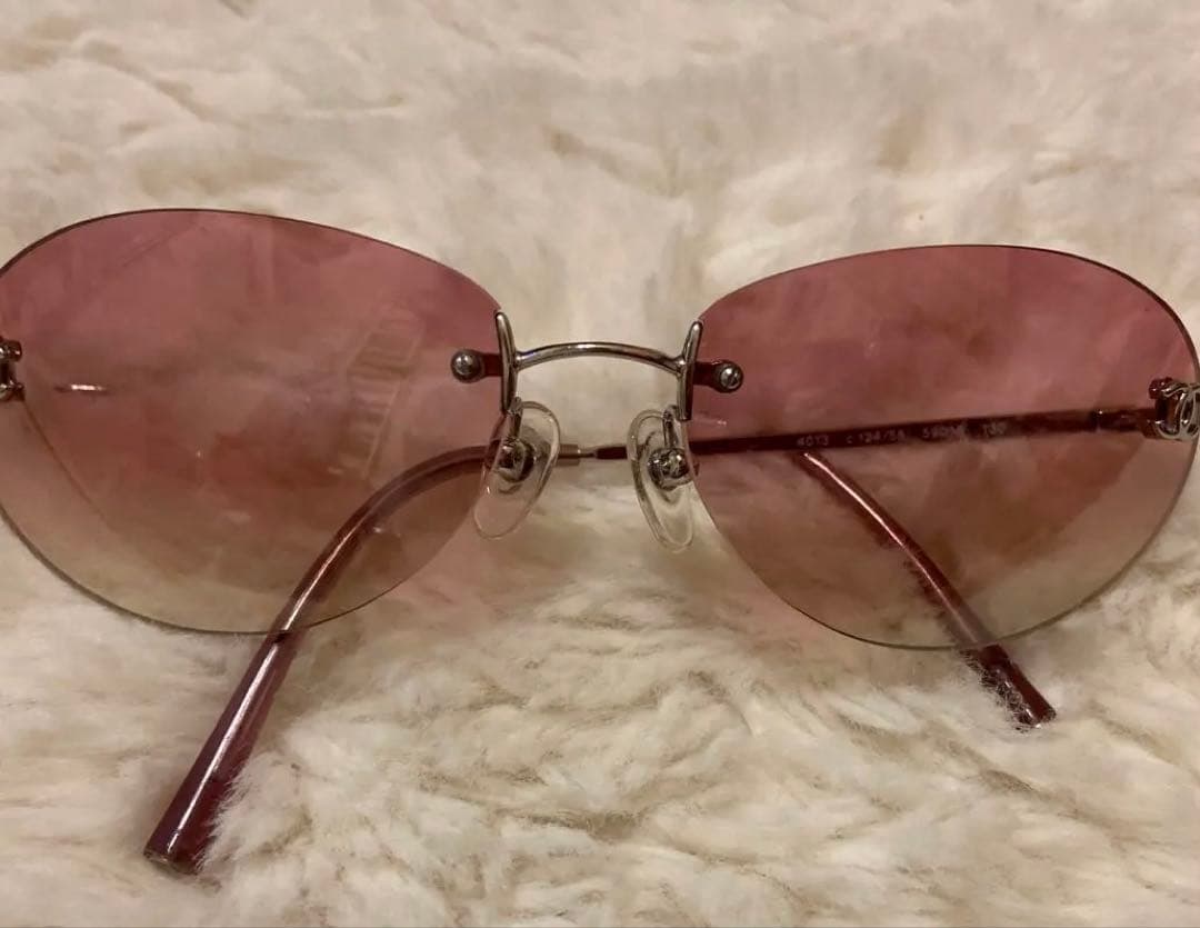 マ*ラ様 ビンテージCHANEL ピンクサングラス ケース付き