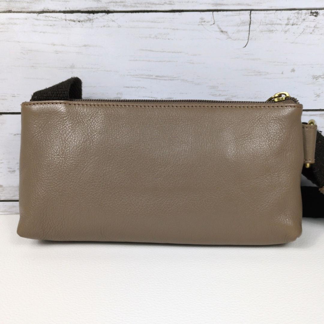 イルビゾンテ ボディバッグ ショルダーバッグ グレージュ レザー 斜め掛け