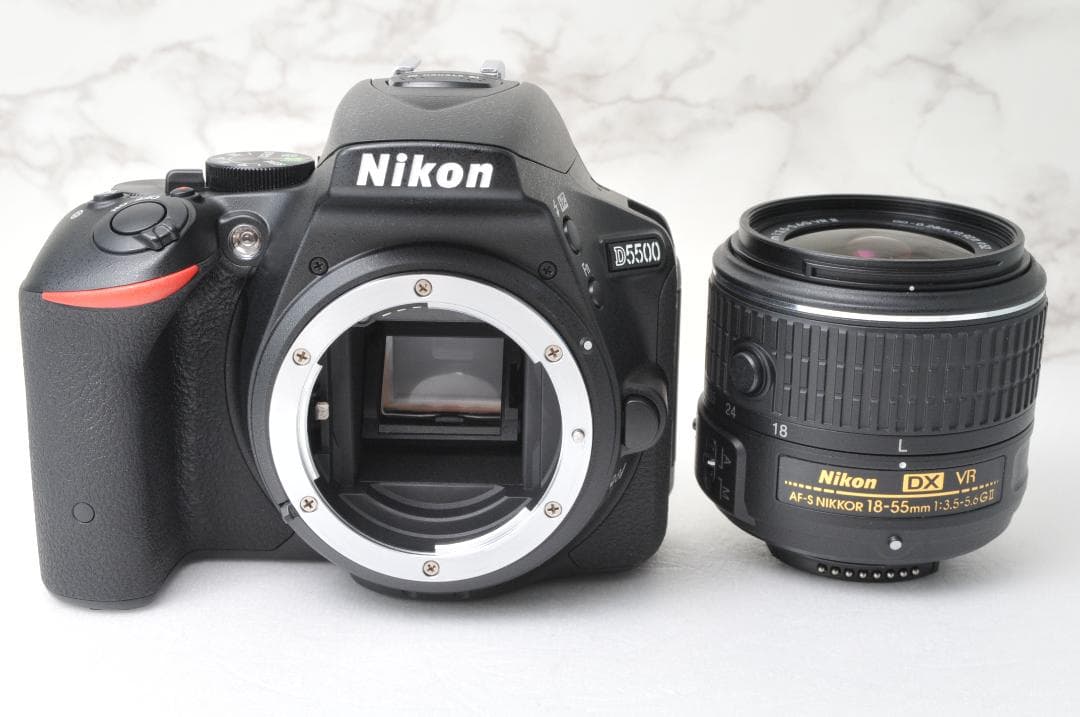 美品 ショット数新品級❣️Nikon D5500⭐️Wi-Fi スマホ転送 高画質