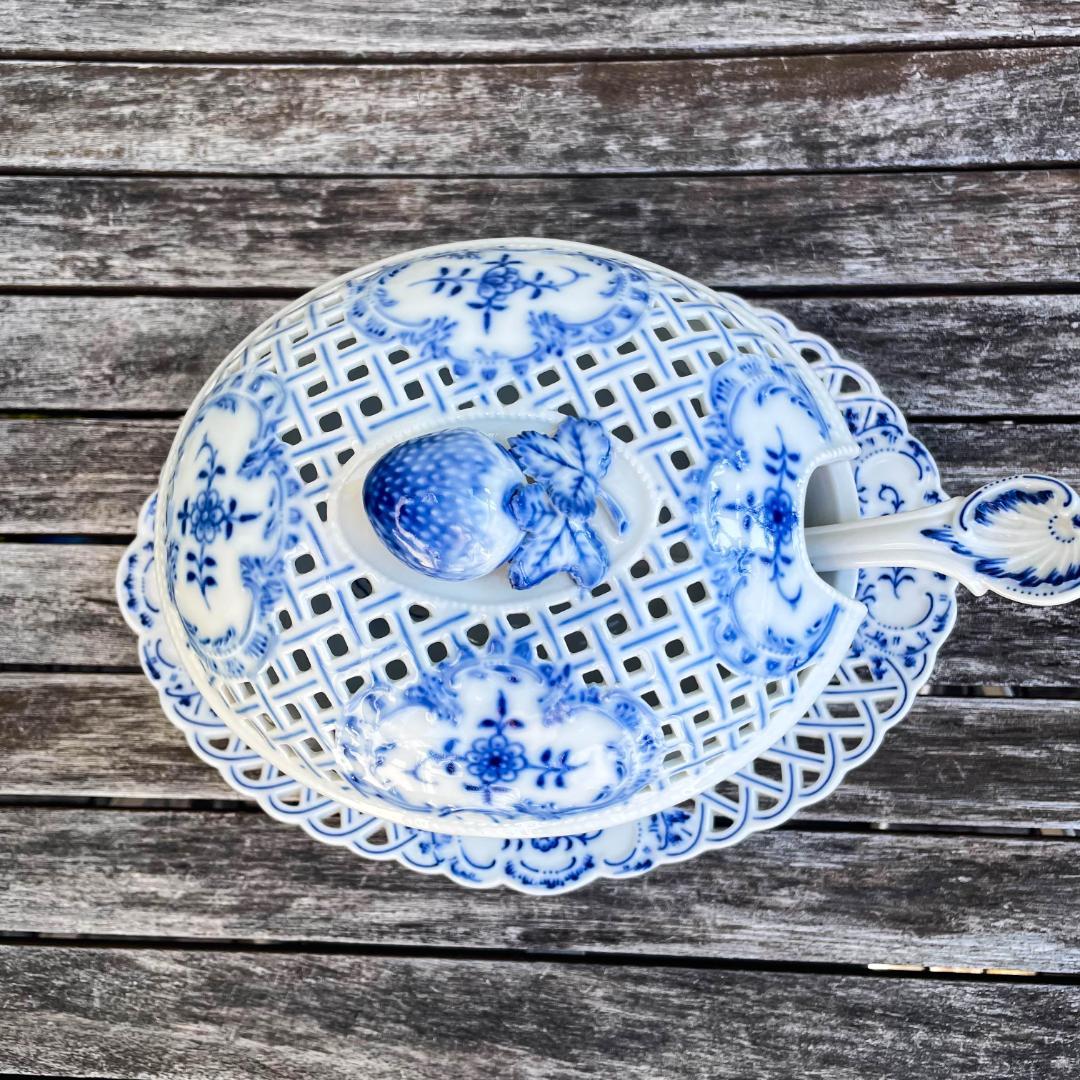 マイセン　スイーツボウル　蓋つき　レンゲ付き　ブルーオニオン