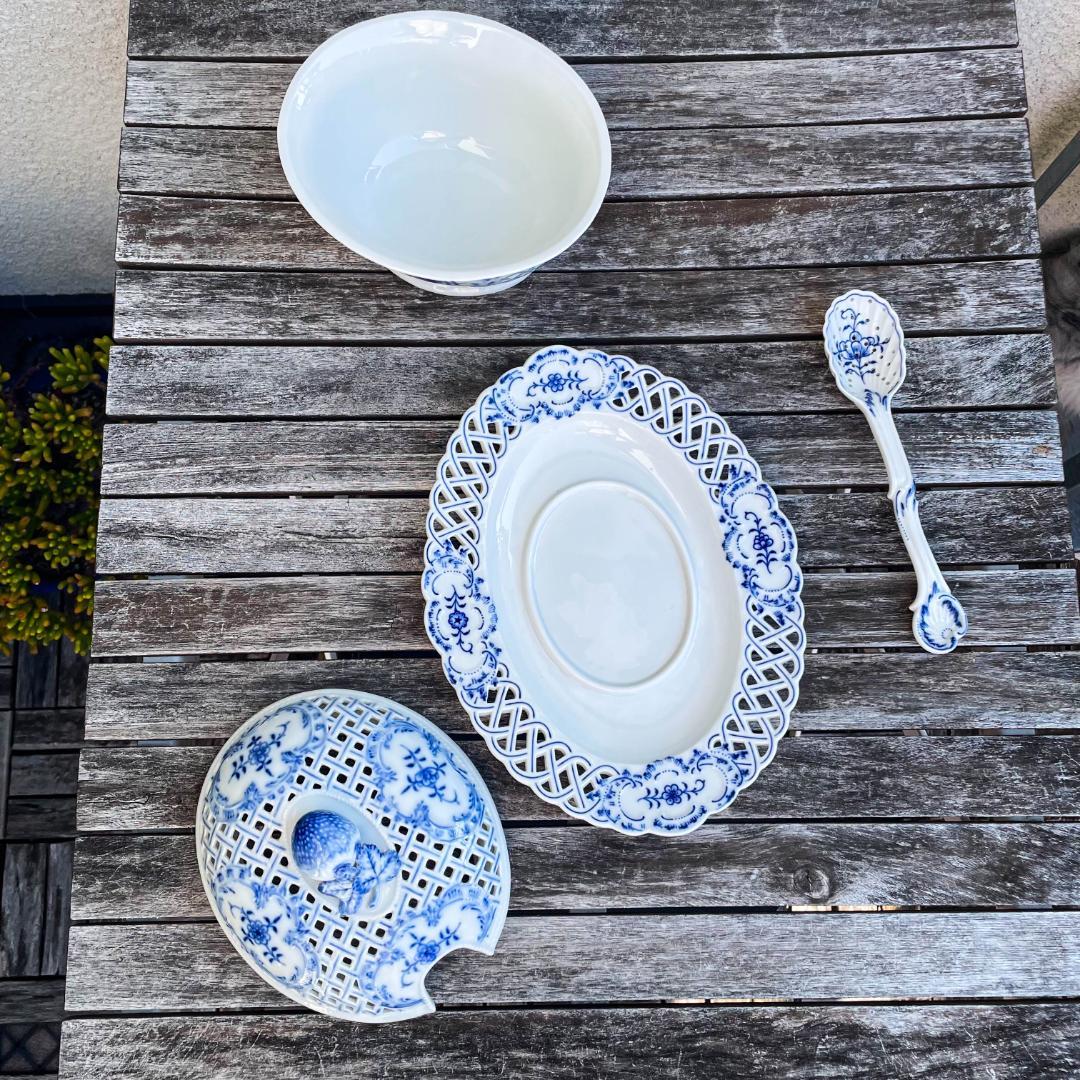 マイセン　スイーツボウル　蓋つき　レンゲ付き　ブルーオニオン