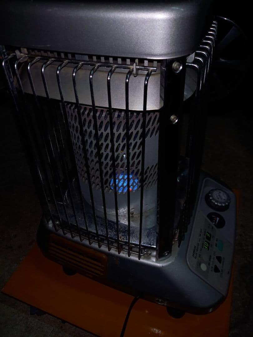 い*う様 ダイニチ　ブルーヒーター業務用ストーブ　FM－101F