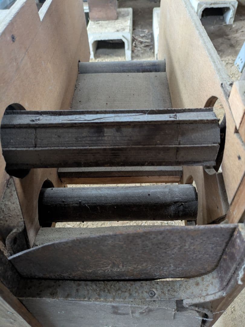 稲藁　裁断機　古道具　アンティーク　手動木工機械　農具