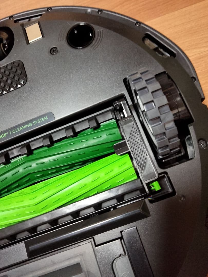 ルンバiRobotルンバi5+使用時間1時間未満　極美品　バーチャルウォール付き