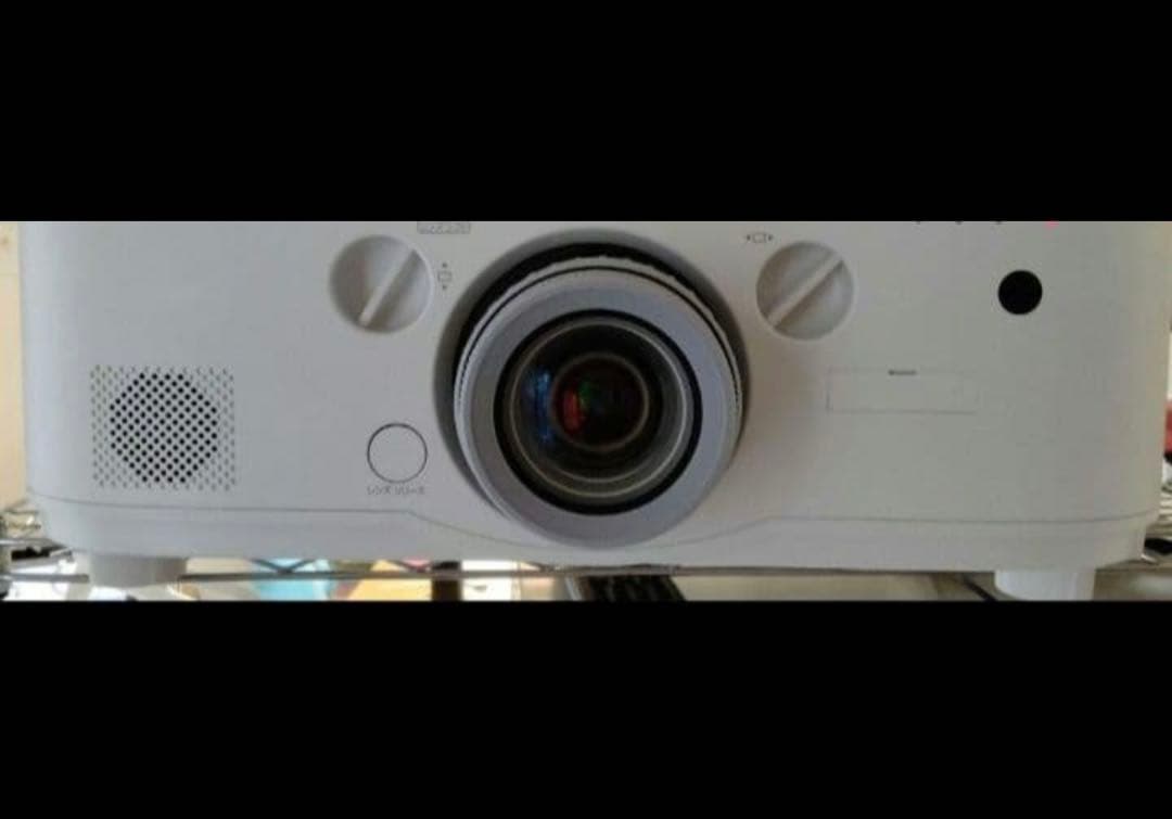 【動作品　美品】NEC NP-PA622U 6200ルーメン