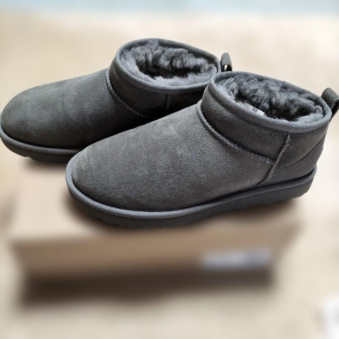 ☆ UGG アグ クラッシック ウルトラミニ ☆