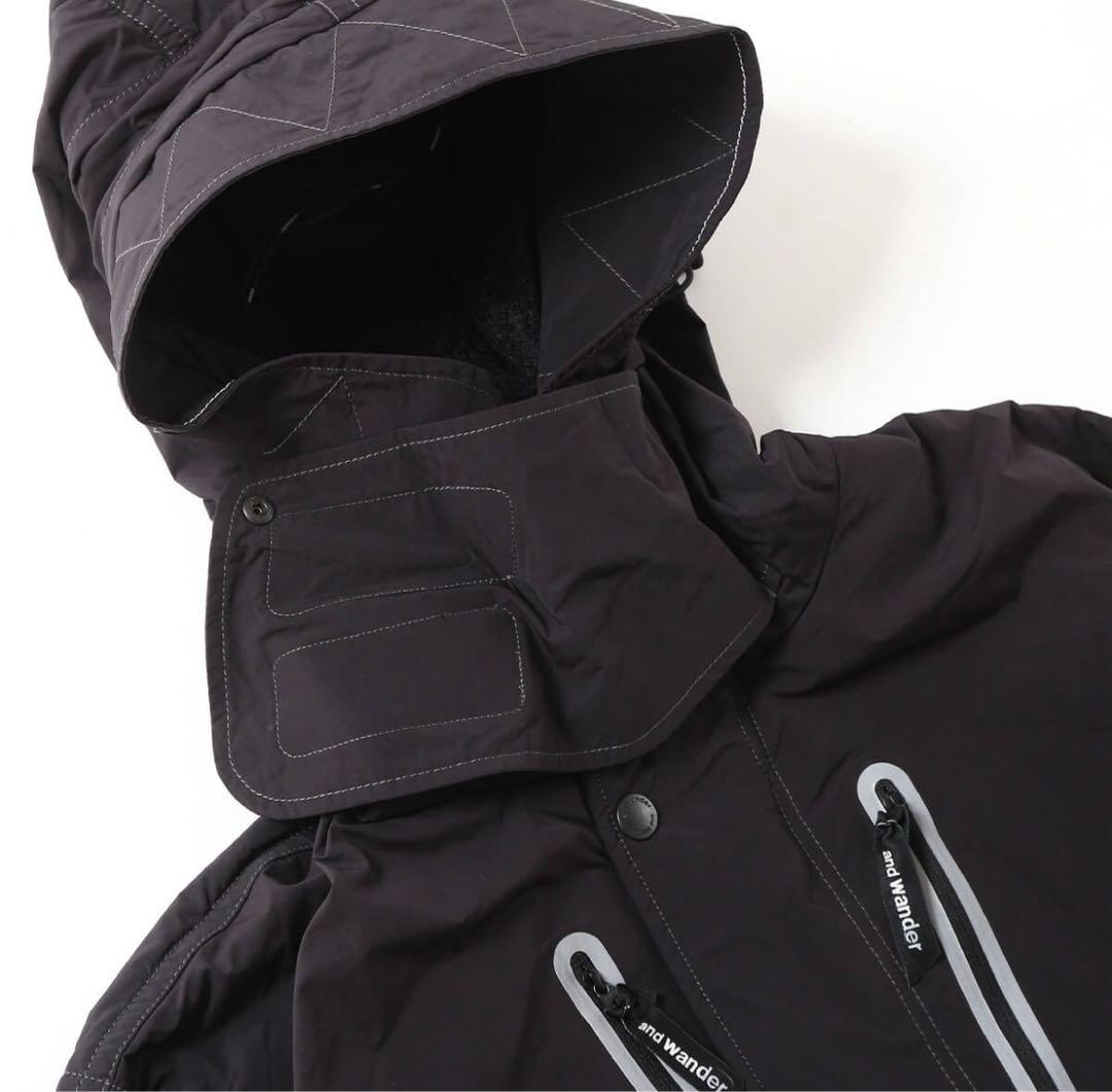 and wander FISHTAIL OCTA COAT ブラック