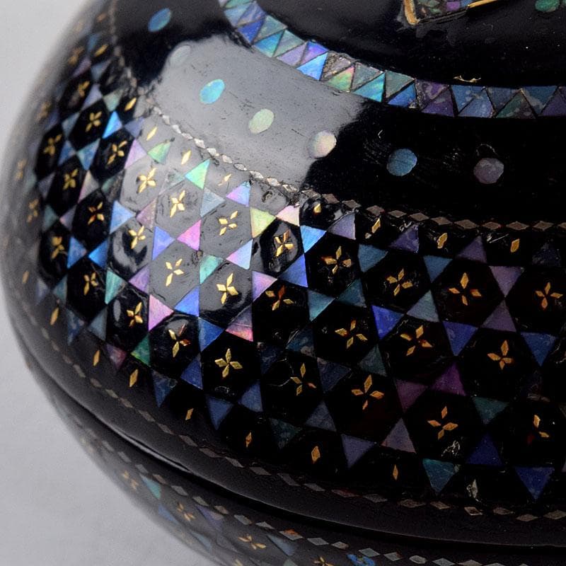 茶道具　黒漆　青貝　螺鈿装飾　香合　時代箱　V　8831