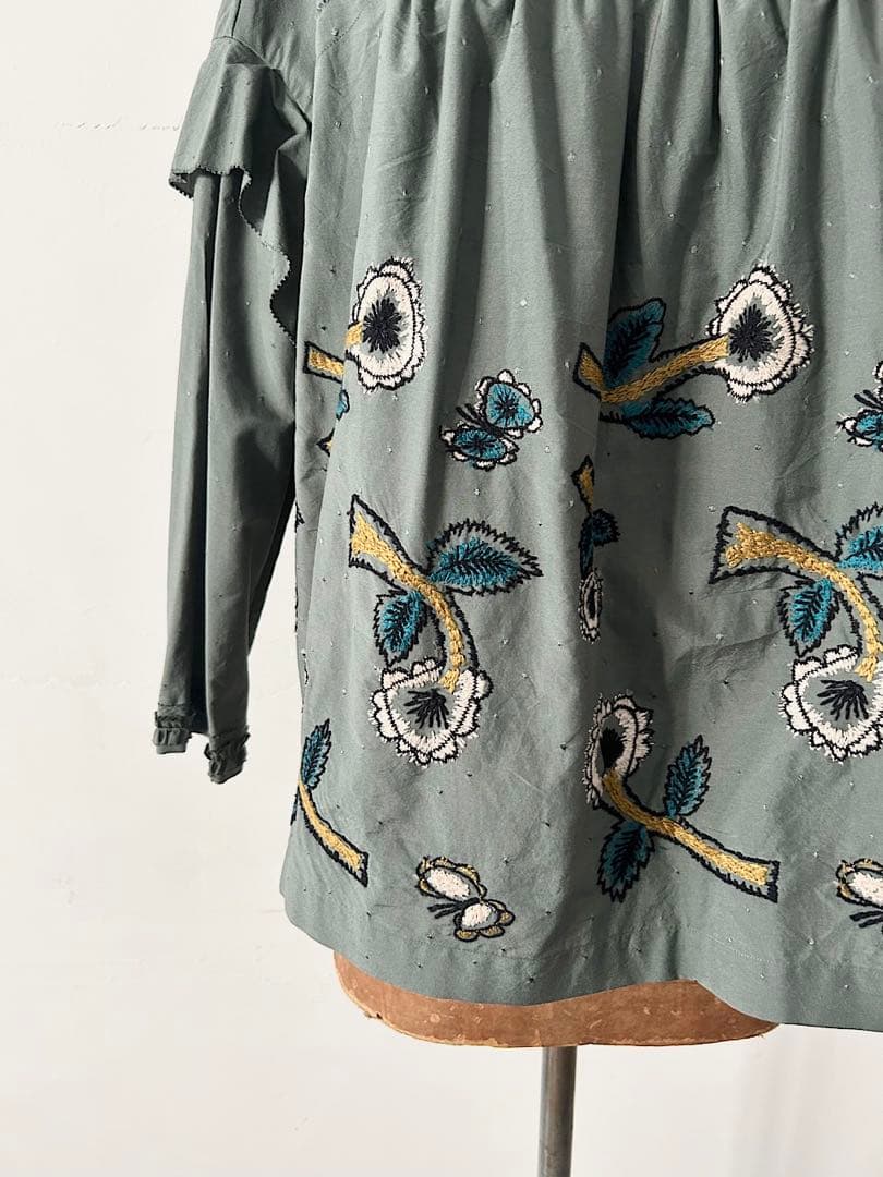 【美品】mina perhonen　yume　ロールカラー刺繍ブラウス　36