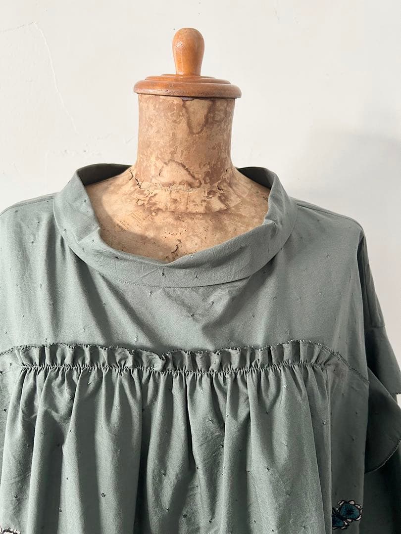 【美品】mina perhonen　yume　ロールカラー刺繍ブラウス　36