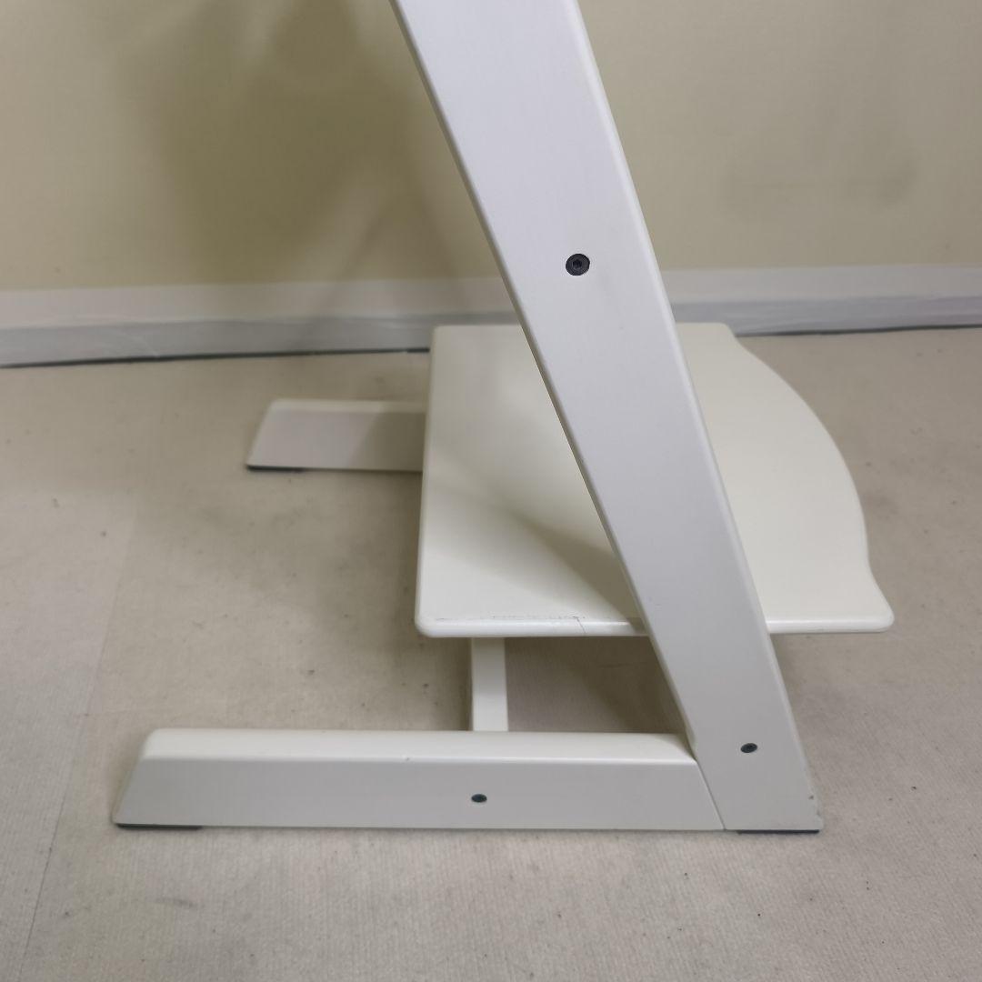 ストッケ　トリップトラップ　ホワイト　ベビーセット&トレイ付　S/N6