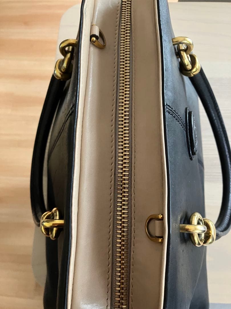 TOD’S セラ ラージ バイカラー バック&ショルダーバック