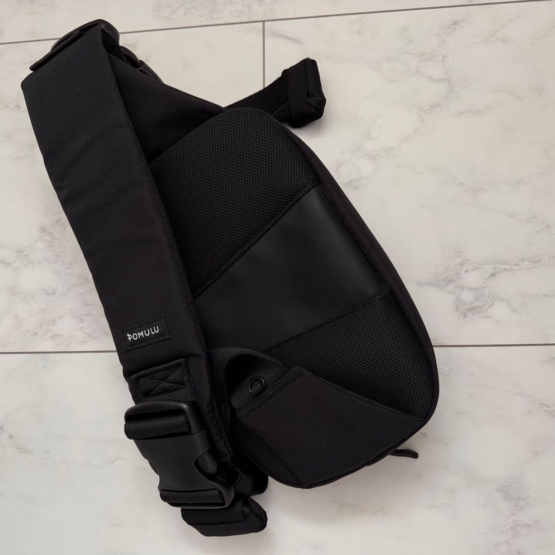 POMULU ブラック ウエストポーチ　ヒップシート