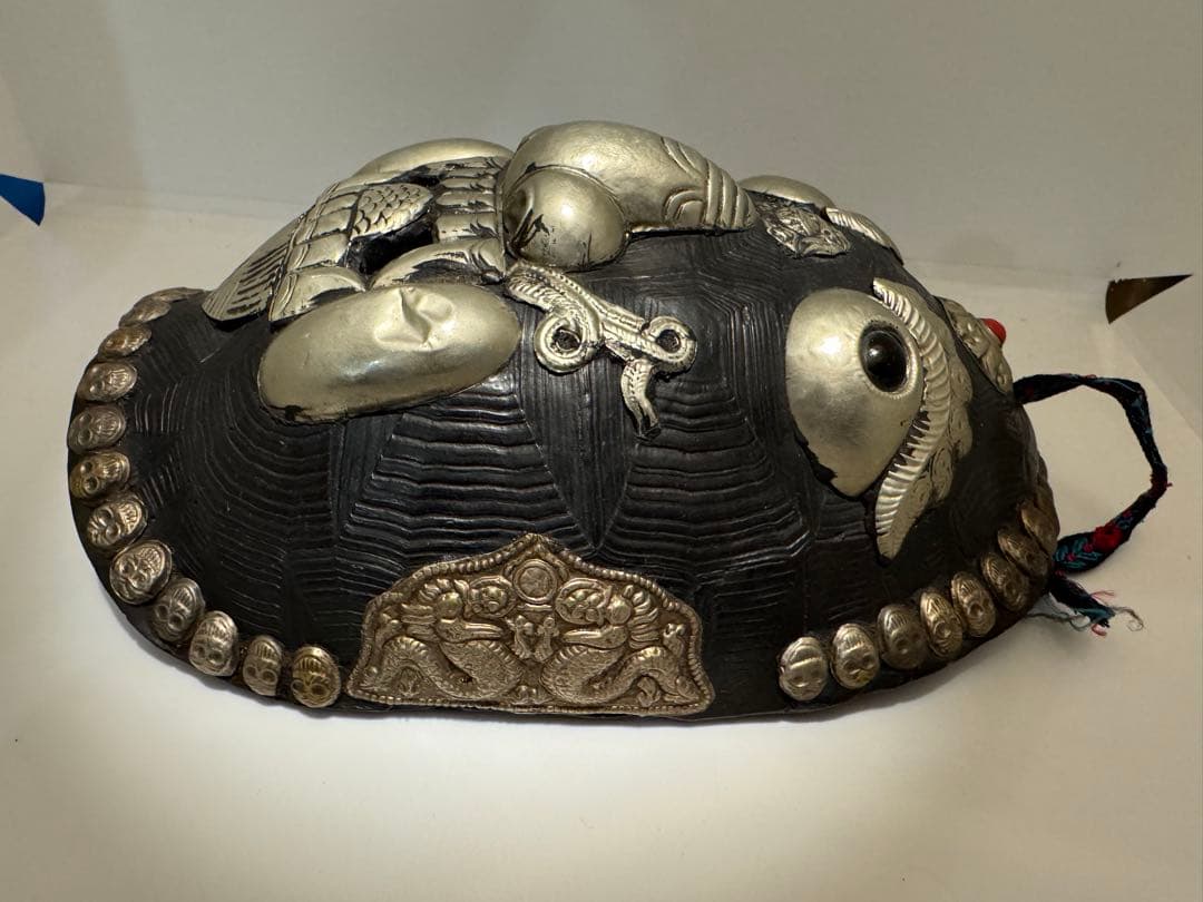 チベット亀の甲羅のマスク