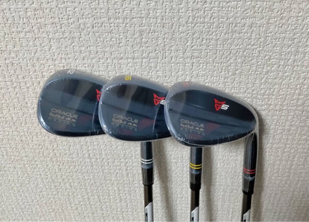 新品 テーラーメイド レッドブル 限定 ウェッジ 52、56、60度 3本セット