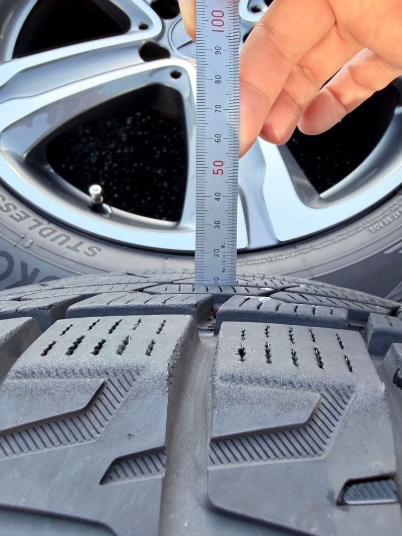 美品　ベンツ純正　GLC220d ヨコハマ 235/60R18 タイヤホイール