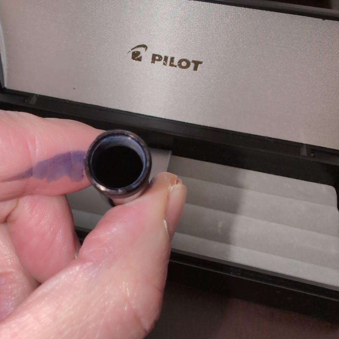 【箱付き・送料込み】PILOT 万年筆 CUSTOM74 黒 M　中字