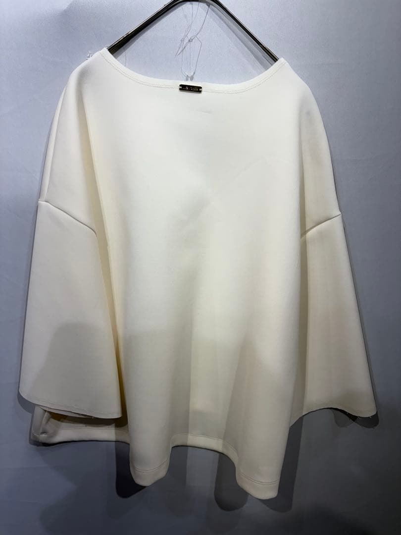 オフホワイトのボンディング