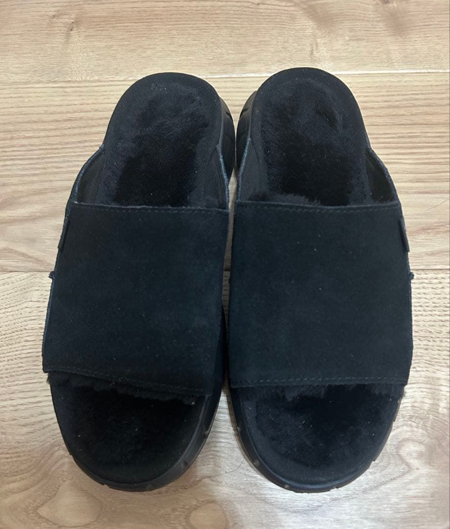 【美品】　UGG Westsider Slide 厚底 黒