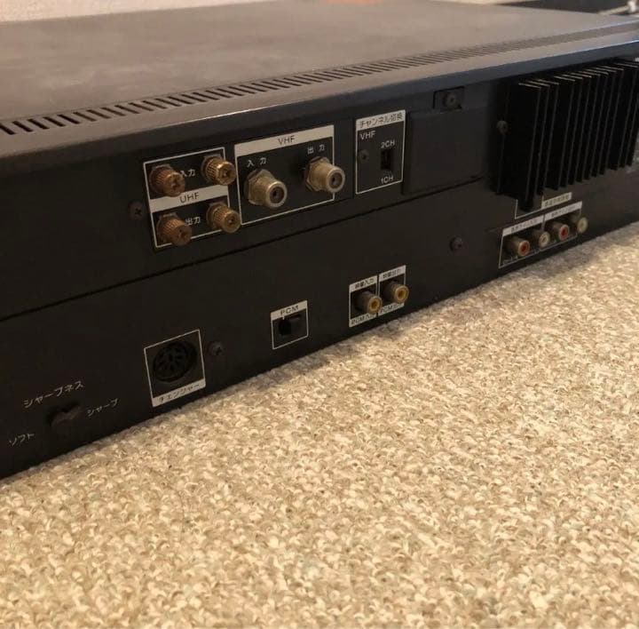 SONY【ソニー】ベータ【β】ビデオデッキ ビデオテープ付き