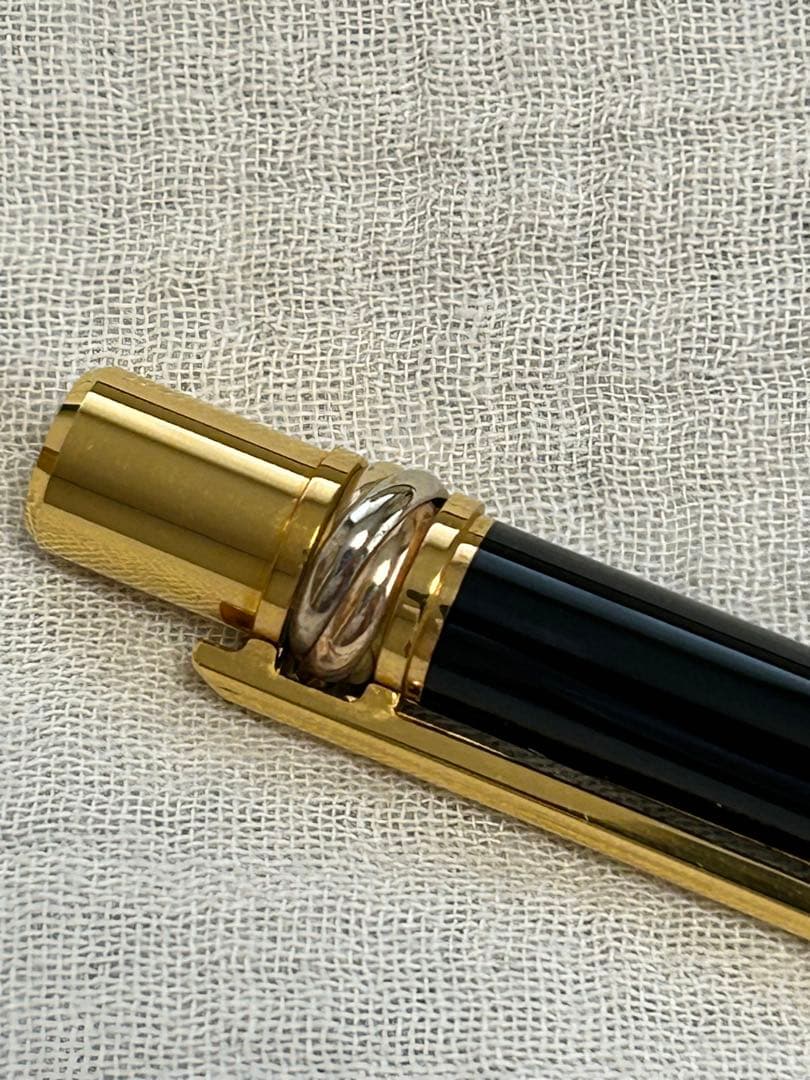 超希少　カルティエ　cartier トリニティ　黒✖︎金　未使用に近い極美品