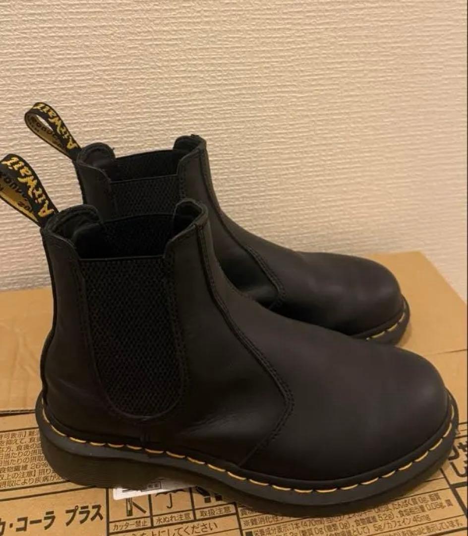 み*う様 美品 ドクターマーチン 2976 チェルシーブーツスムース UK4(2