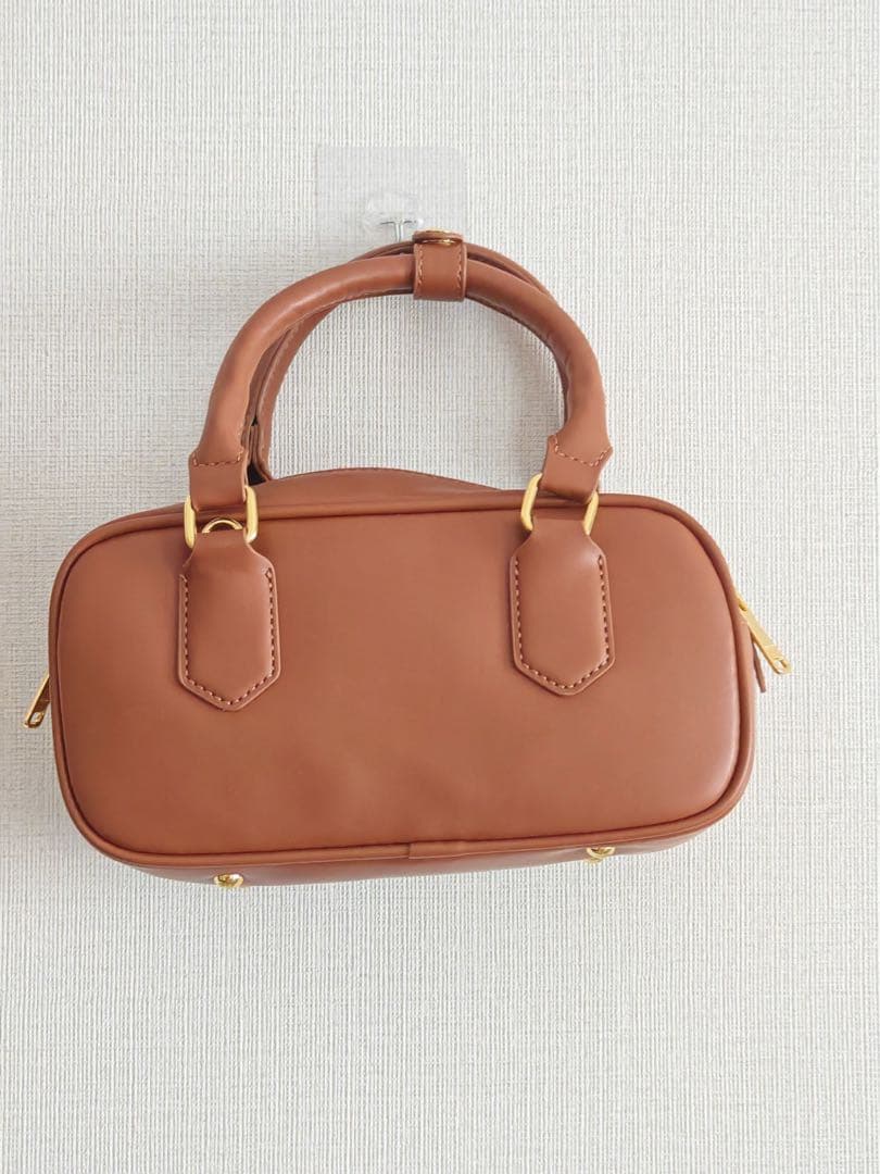 MIUMIU　キャラメル色ハンドバッグ　ショルダーバッグ　美品