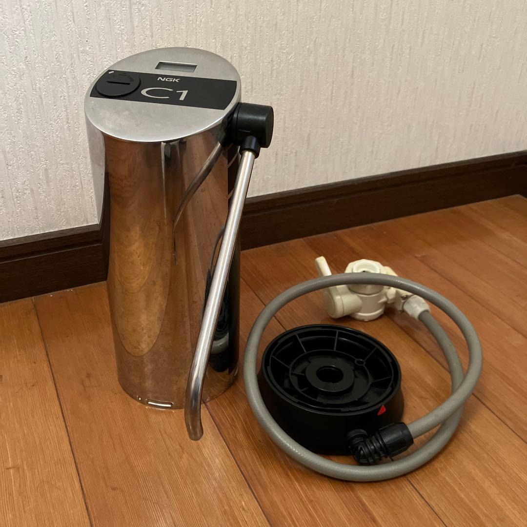 ニホンガイシ　浄水器C1　CW-101 新品カートリッジ付き