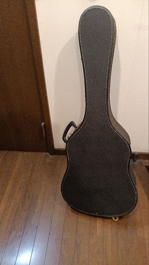 お値下げしました。 カワイ・アコースティックギター F100 ビンテージ激レア物